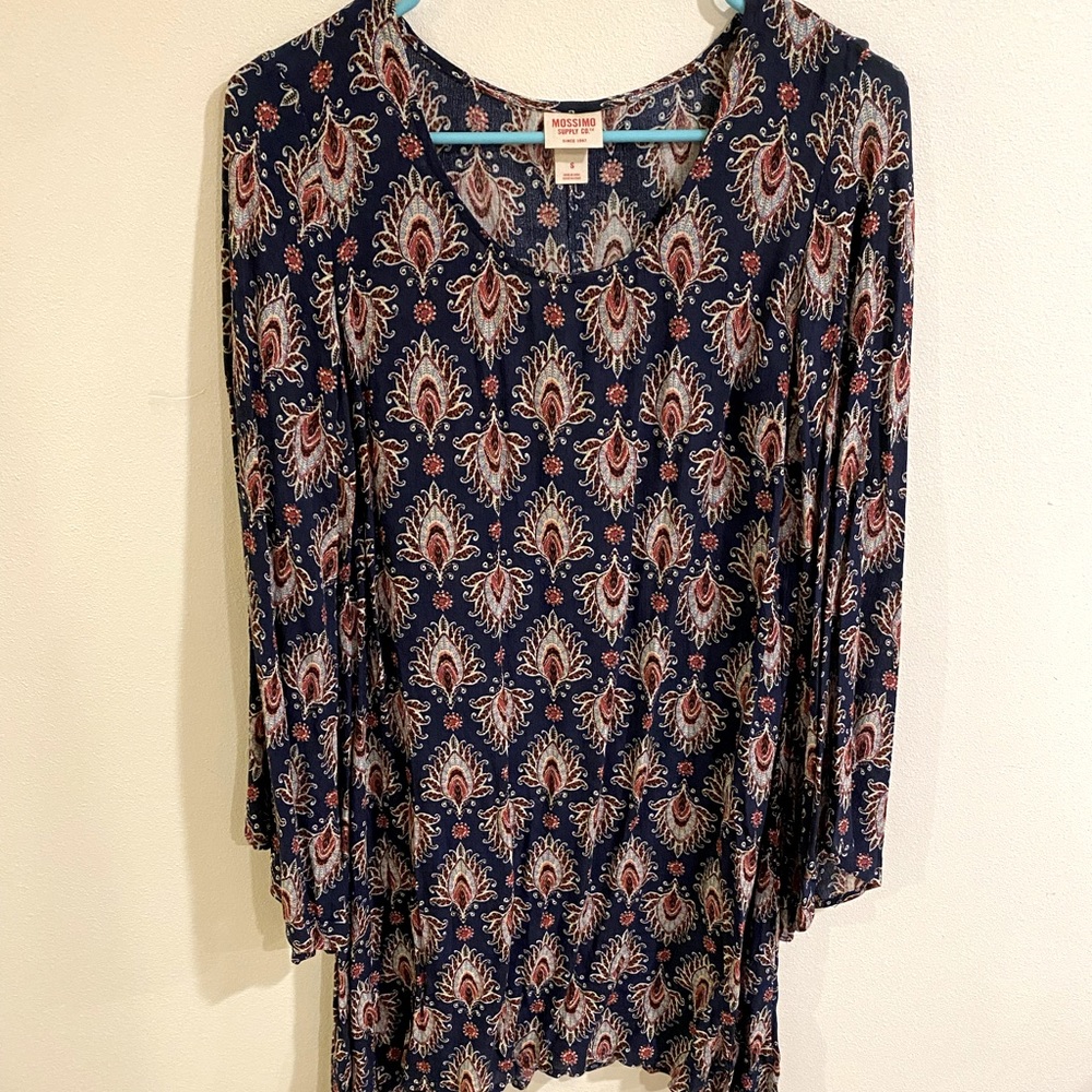 Patterned flare dress. Size small.
